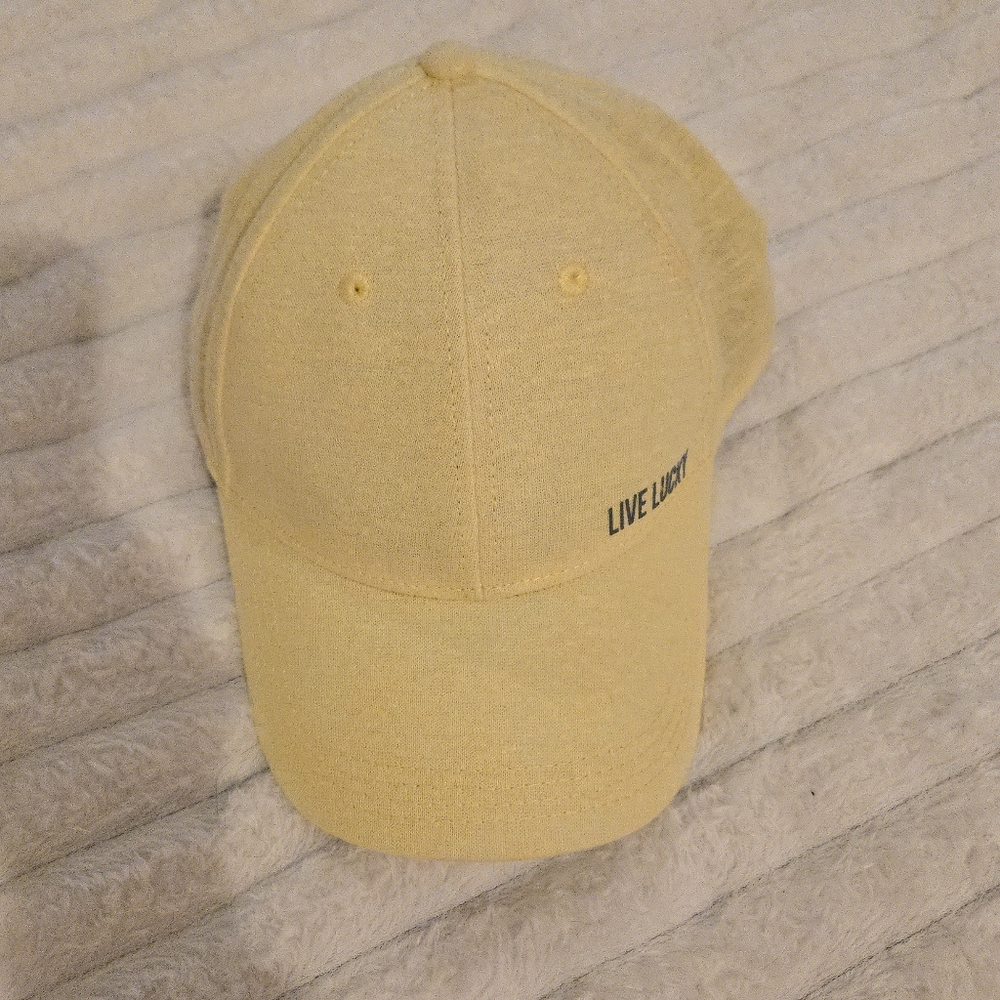 Black Clover Live Lucky Hat Yellow Jersey Ad Strap Clean VG Cond Soft Cap Gift